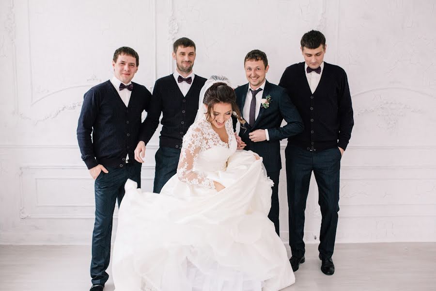 Свадебный фотограф Саша Овчаренко (sashaovcharenko). Фотография от 13 апреля 2018