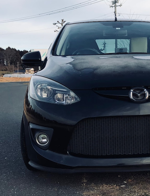 デミオの愛車の半顔が見たい・デミオDE・DEもまだまだ元気に関するカスタム事例の投稿画像1枚目