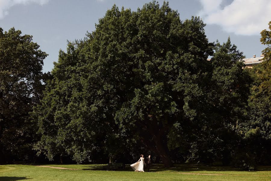 Fotografo di matrimoni Dima Kub (dimacube). Foto del 15 aprile 2021