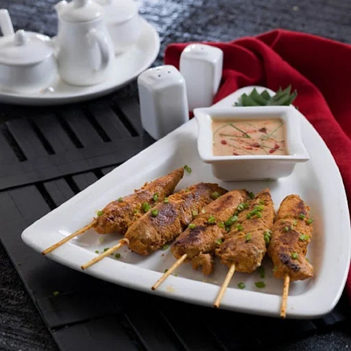 Chicken Satay With Peanut Sauce (6 Pcs)