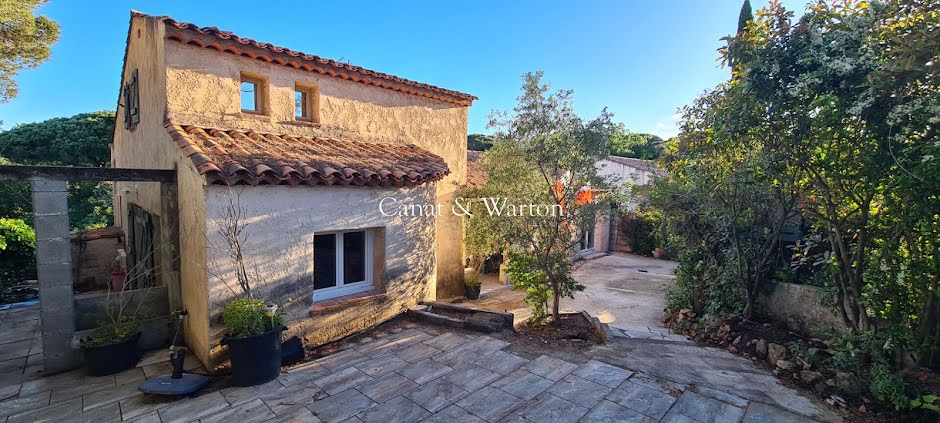 Vente villa 7 pièces 160 m² à Frejus (83600), 550 000 €