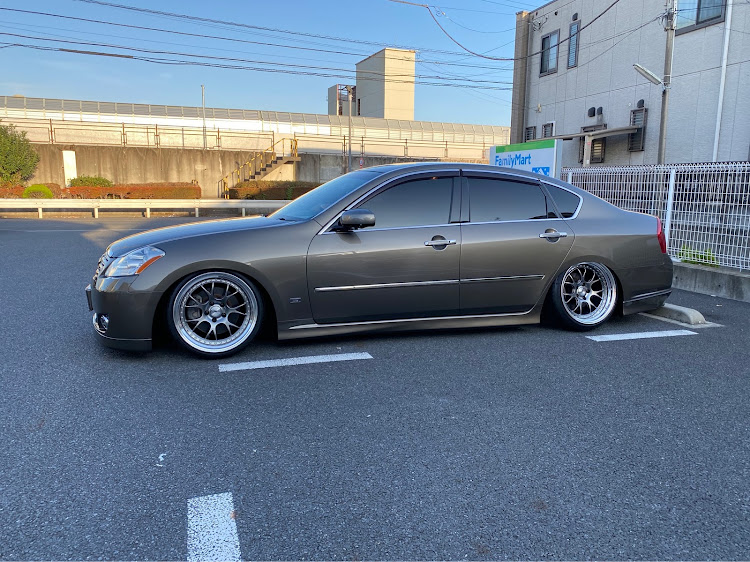 フーガのt-demand・RK racing・SSR MS3・AIMGAIN・JUNCTION PRODUCEに関するカスタム事例の投稿画像1枚目