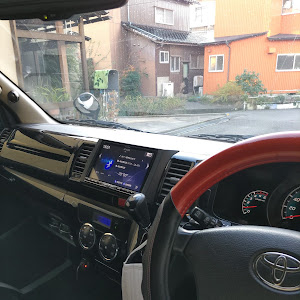 ハイエースバン GDH206K