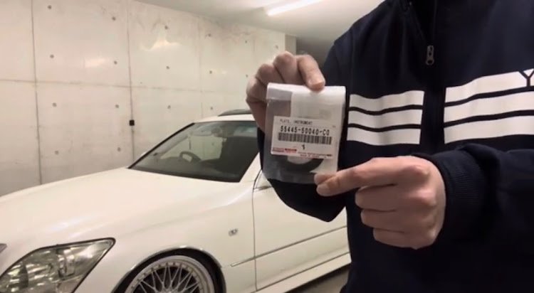 セルシオの極車ちゃんねる・チャンネル登録よろしくお願いします・エアサス教・BBS SUPER RS・愛猫に癒されるに関するカスタム事例の投稿画像2枚目