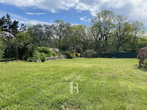 Maison avec jardin et terrasse 2