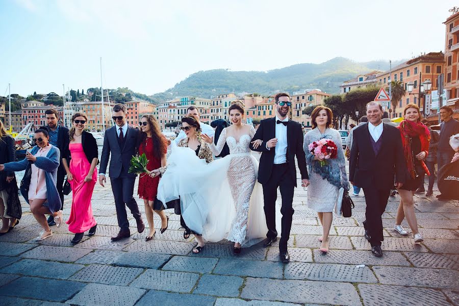 Fotografo di matrimoni Aleksey Sychev (absfoto). Foto del 12 settembre 2017