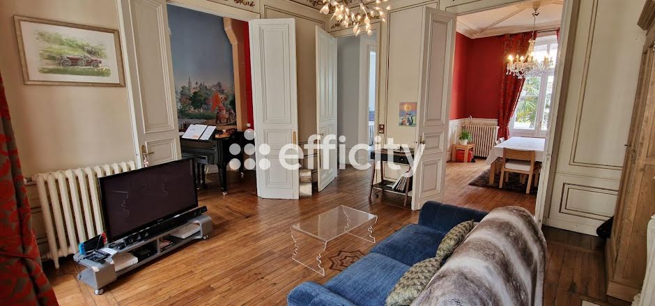 Vente maison 10 pièces 230 m² à Angouleme (16000), 510 000 €