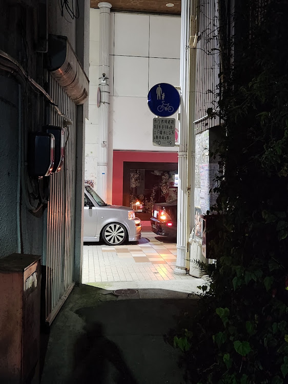 アルテッツァの商店街アーケード・盗撮失礼🙏に関するカスタム事例の投稿画像25枚目