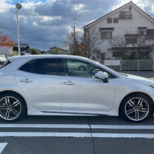 カローラスポーツ ZWE219H