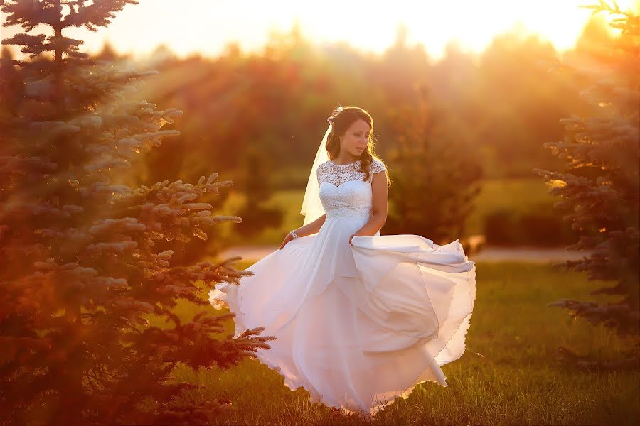 Fotograful de nuntă Lena Astafeva (tigrdi). Fotografia din 22 iunie 2014