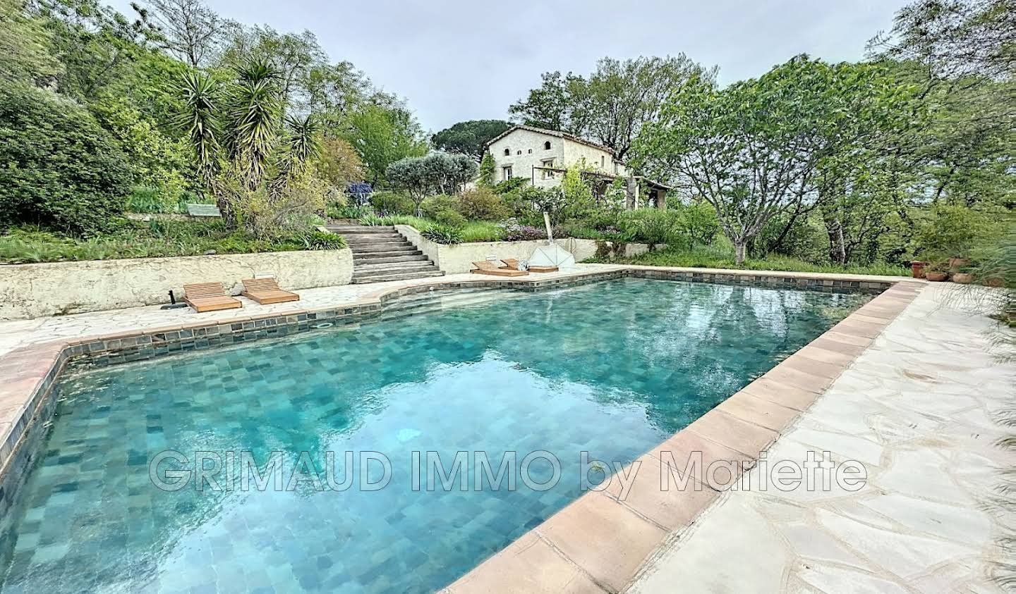 Villa avec piscine et terrasse La Garde-Freinet