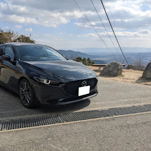 MAZDA3