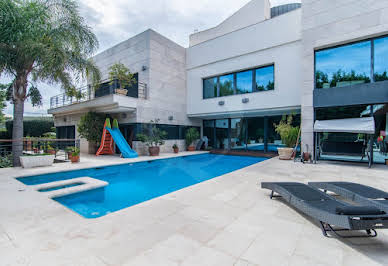 Property with pool 9