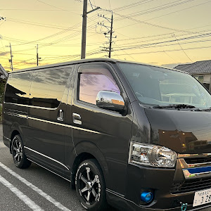 ハイエースバン KDH206V