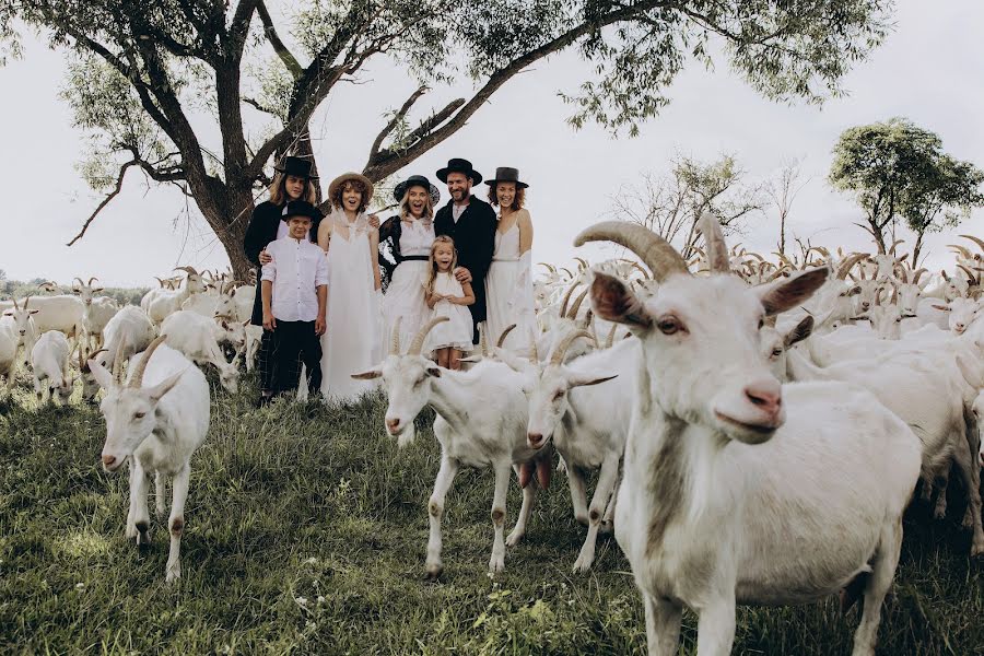 Wedding photographer Viktoriya Suzdalceva (suzdaltsevaphoto). Photo of 1 March 2023