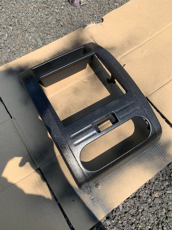 エクストレイルのT31・塗装・センターパネル塗装・エクストレイル・日産に関するカスタム事例の投稿画像6枚目