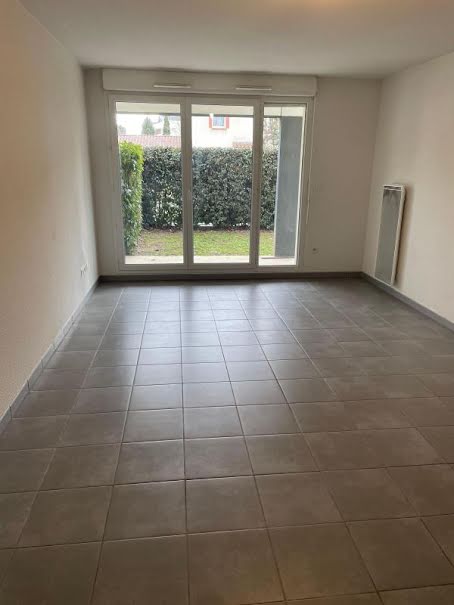 Location  appartement 3 pièces 62 m² à Launaguet (31140), 716 €