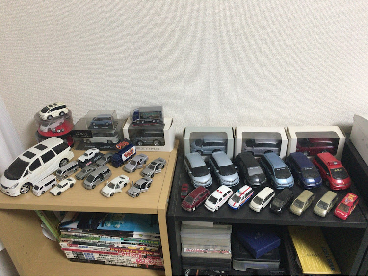 エスティマのミニカーコレクションに関するカスタム事例の投稿画像2枚目