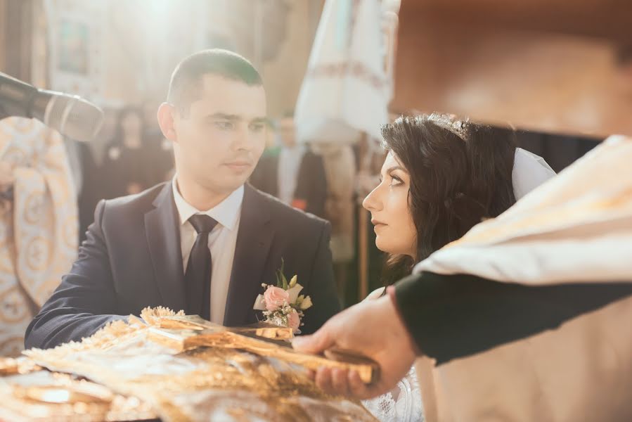 Fotografo di matrimoni Orest Kozak (orestkozak). Foto del 3 giugno 2019