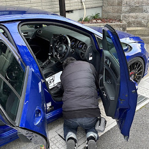 ゴルフ R