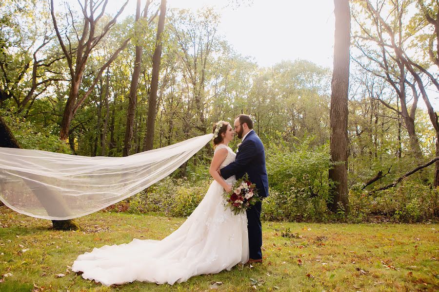 Fotografo di matrimoni Caitlin Hazelton (caitlinhazelton). Foto del 9 settembre 2019