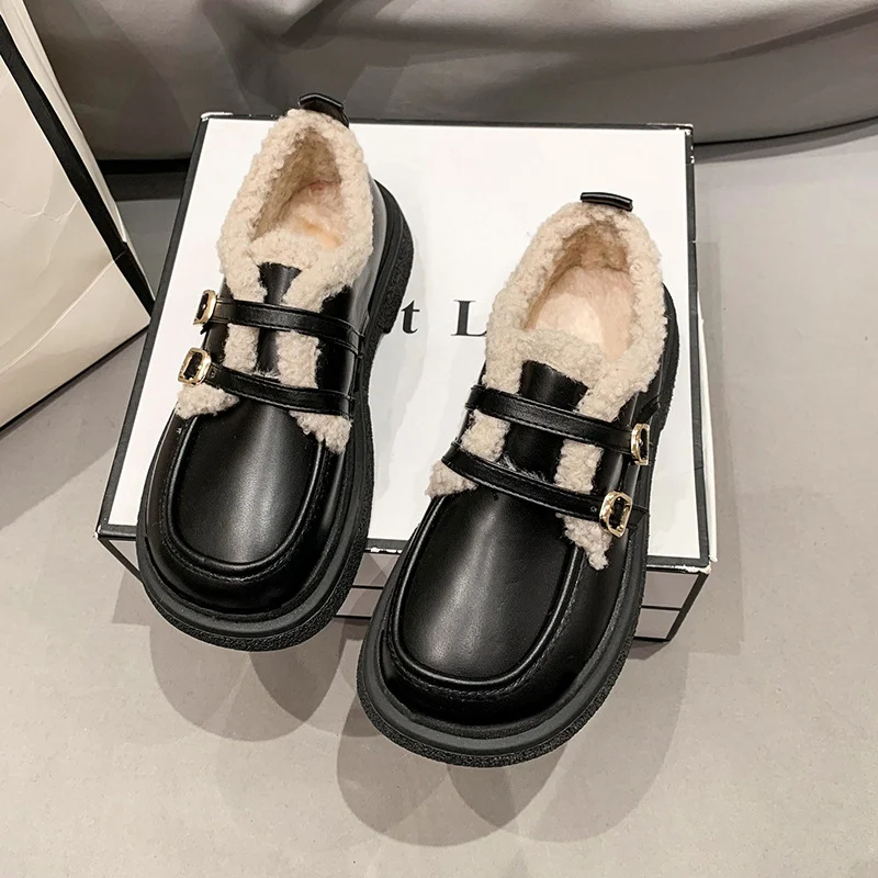 Damskie skórzane buty z podszewką z polaru, nowa moda, pasujące do wszystkiego, ciepłe i stylowe na zimę.
