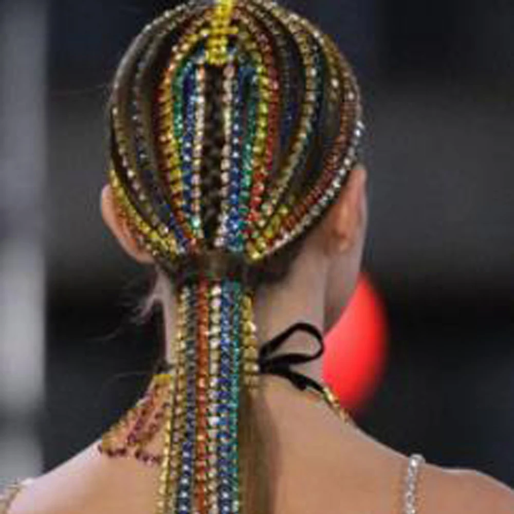 Title 1, Chaîne de cheveux ethnique exagérée avec diaman...