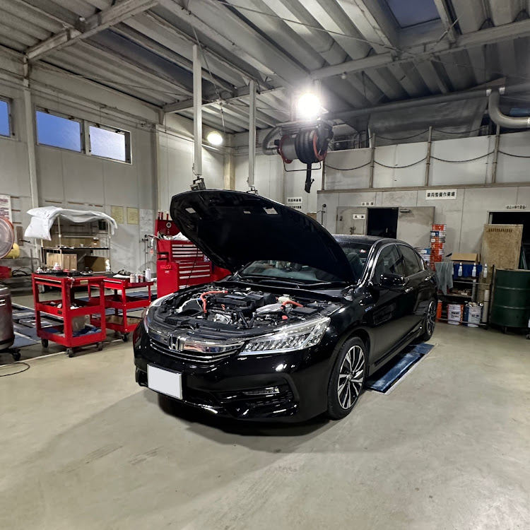 アコードのオイル交換&エレメント交換・洗車・5月もよろしくお願いしますに関するカスタム事例の投稿画像1枚目