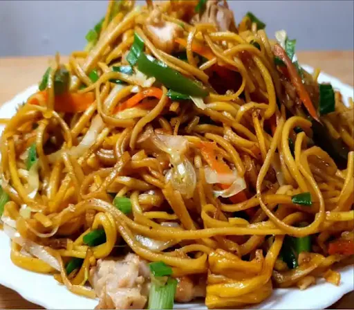 Chicken Desi Chowmein