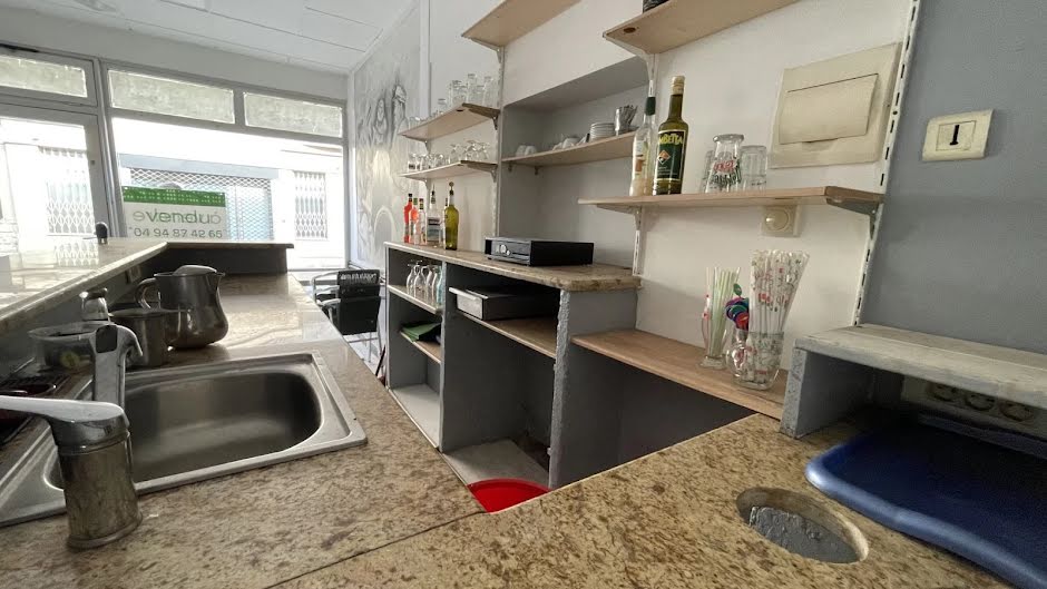 Vente locaux professionnels  32 m² à La Seyne-sur-Mer (83500), 6 500 €