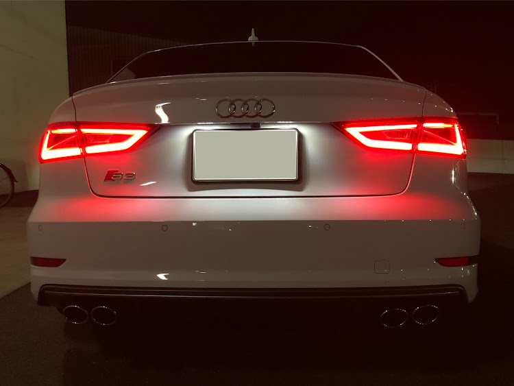 S3 セダンの外車と日本車に関するカスタム事例の投稿画像1枚目