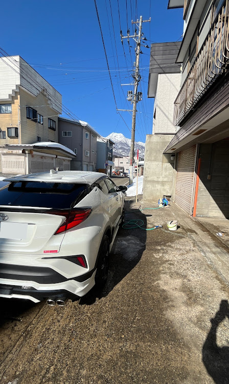 C-HRの洗車・クルマ好きと繋がりたいに関するカスタム事例の投稿画像1枚目