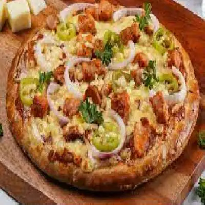 Classic Chicken Pizza