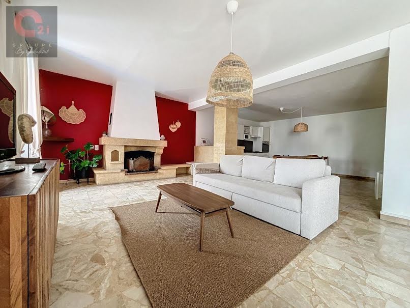 Vente maison 8 pièces 400 m² à Sénas (13560), 455 000 €