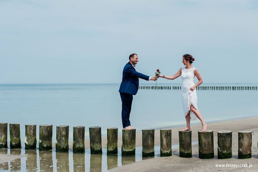 Svadobný fotograf Paweł Pyrczak (pawelpyrczak). Fotografia publikovaná 24. februára 2020