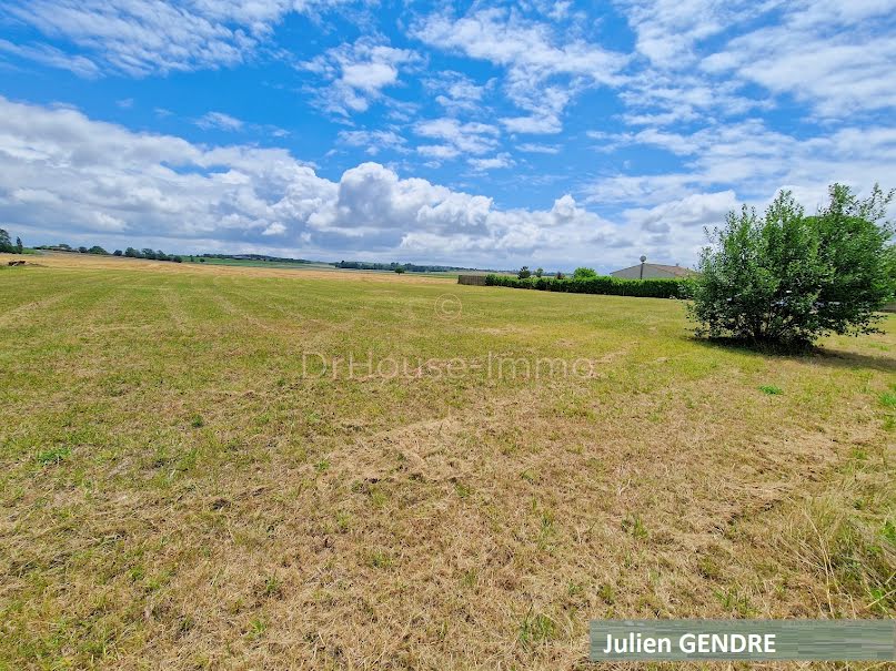 Vente terrain  1131 m² à Saint-Seurin-de-Palenne (17800), 31 575 €