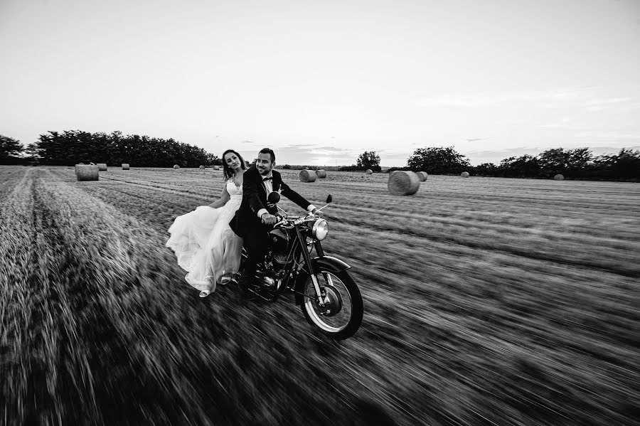 Svatební fotograf Gábor Badics (badics). Fotografie z 31.ledna 2023