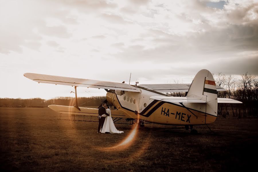 Fotografo di matrimoni Kristóf Karakó (karakokristof). Foto del 11 marzo