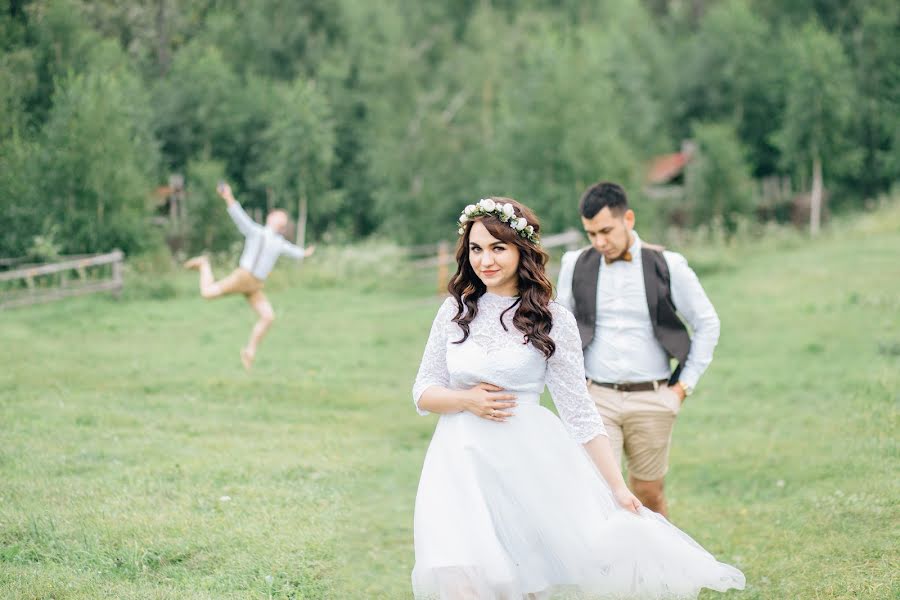 Wedding photographer Elya Minnekhanova (elyaru). Photo of 27 August 2017