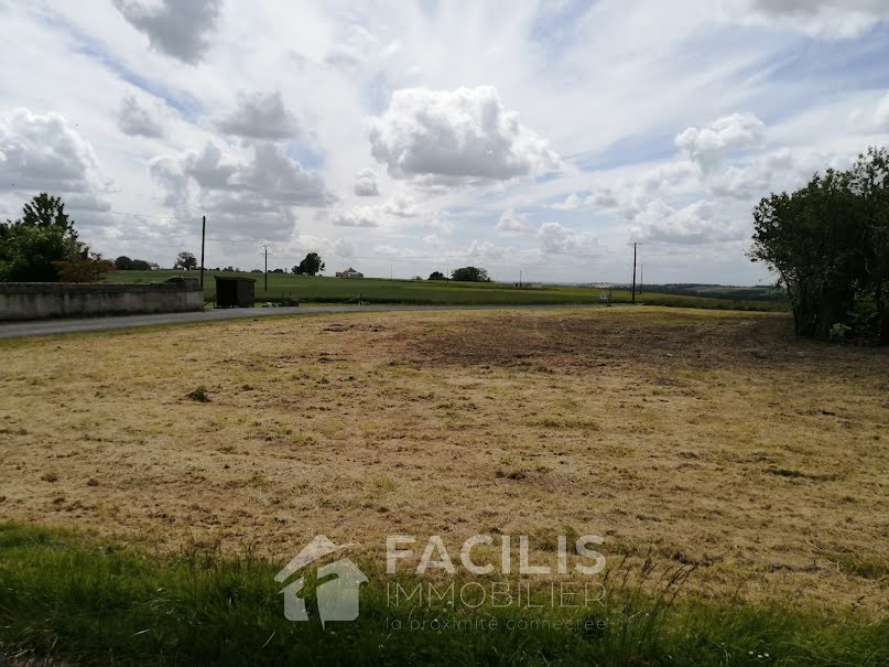 Vente terrain  2475 m² à Coussay (86110), 43 000 €