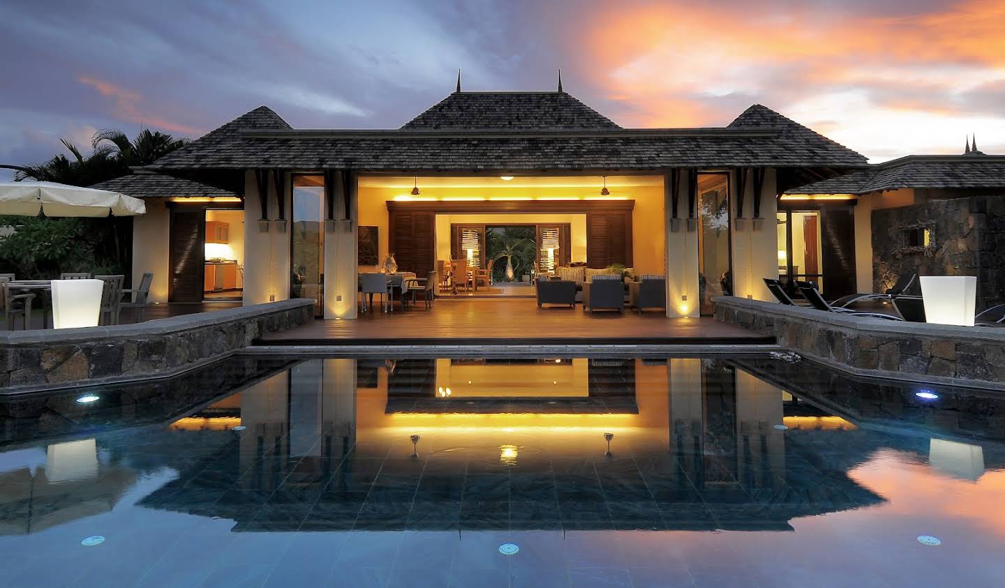 Villa with pool and garden Tamarin