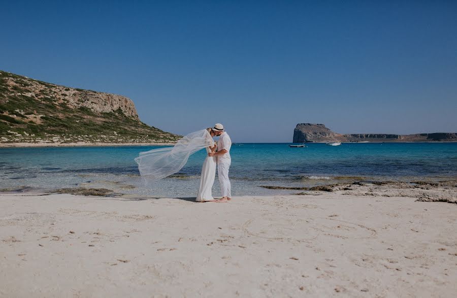 Wedding photographer Paweł Wacławiak (waclawiakcom). Photo of 11 April 2020