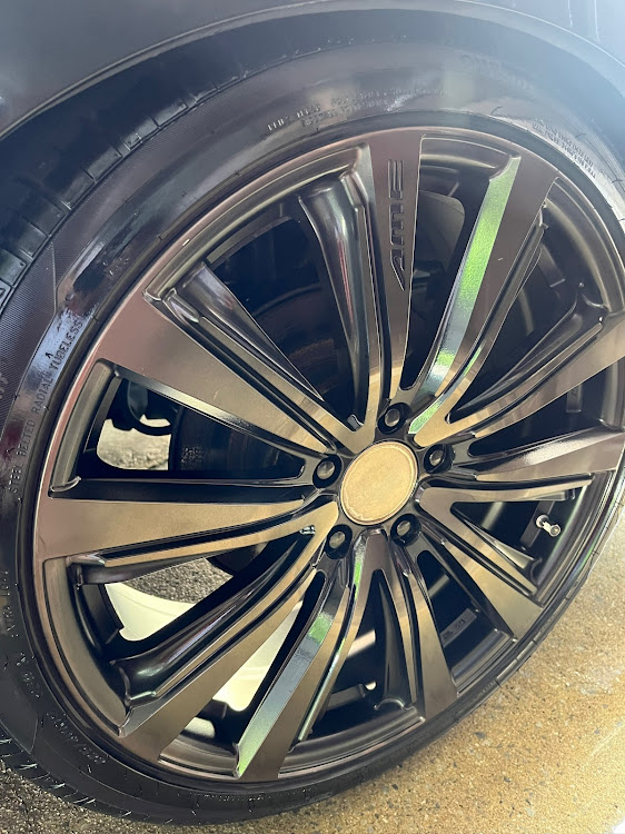 インスパイアの洗車・洗車は点検の意味でもすべき・ホイールキャップ剥がれに関するカスタム事例の投稿画像3枚目