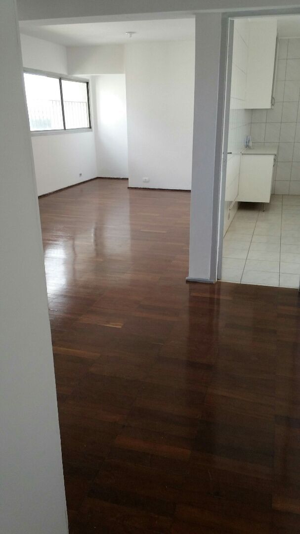 Apartamentos à venda Conjunto Residencial Trinta e Um de Março