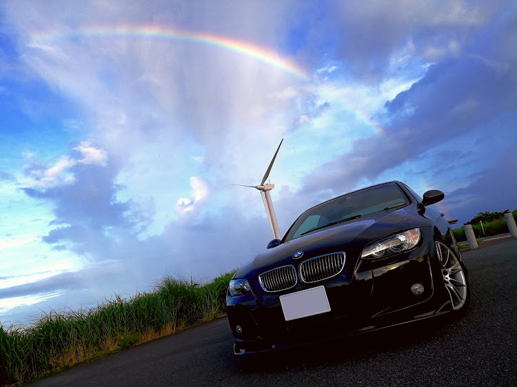 335i Cabrioletのドライブ・E93・虹・風車に関するカスタム事例の投稿画像1枚目