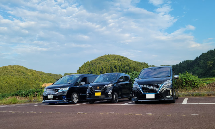 セレナの夏休み初日・このメンバー最高(*´∀`)♪・宝徳稲荷大社・ナイトオフ😍・しのゆうさん特集に関するカスタム事例の投稿画像14枚目