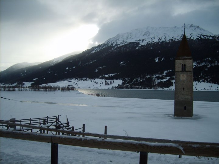 Nel lago di Resia di La Vale