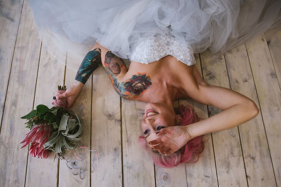 Wedding photographer Arina Krasnikova (arinak). Photo of 21 August 2018