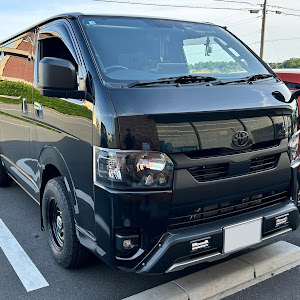 ハイエースバン GDH206V