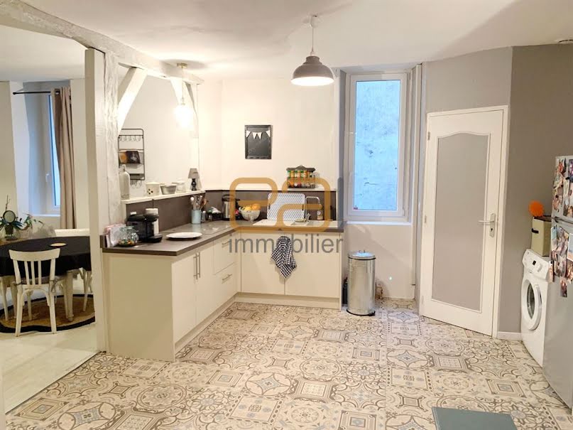 Vente maison 5 pièces 153 m² à La Suze-sur-Sarthe (72210), 199 500 €